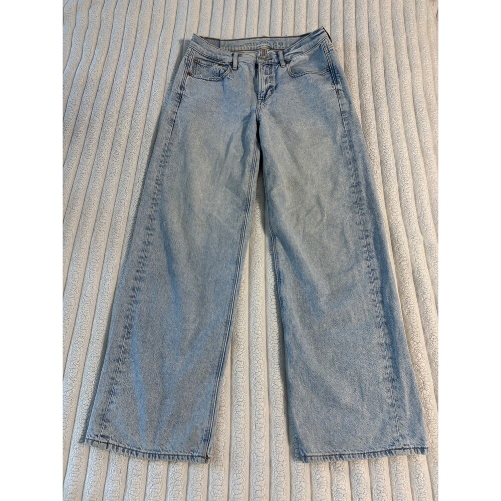 American Eagle 90s wide leg jeans Womens 6 Lightwash denim back to school basic